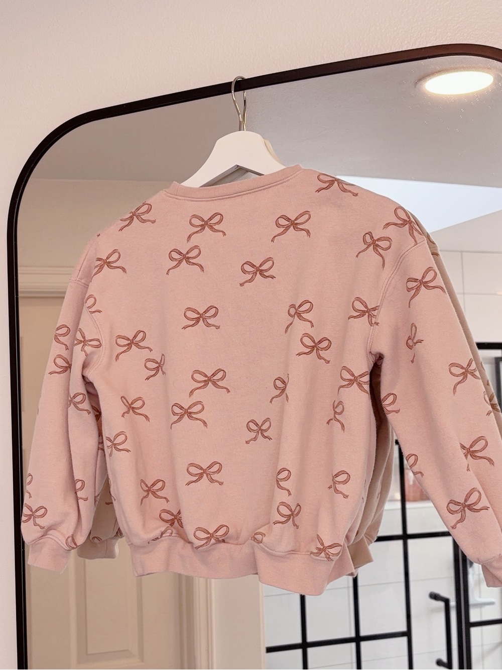 KIDS - Rylee&Cru Ribbon sweatshirt, Size 8-9 - Picture 3 of 4